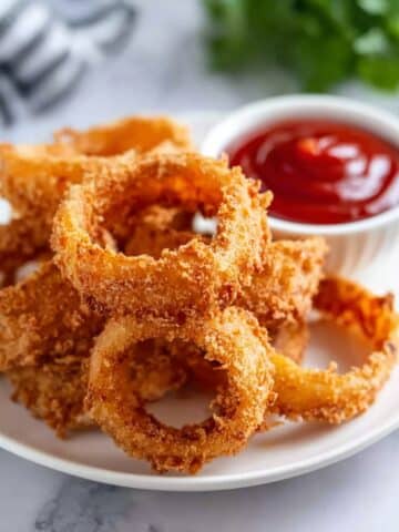 Homemade Crispy Fried Onion Rings Recipe