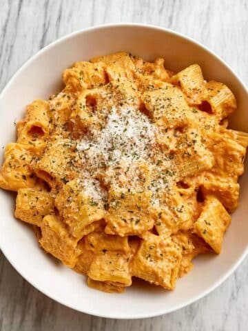 Roasted Red Pepper Rigatoni Recipe
