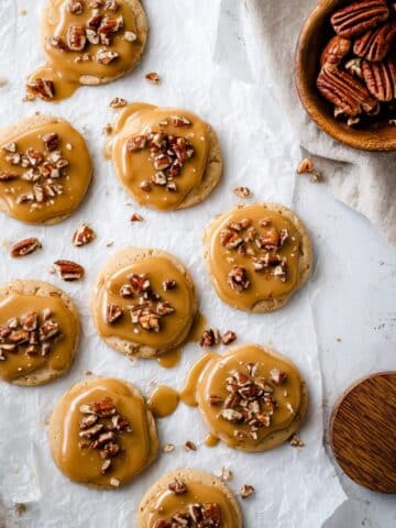 Maple Pecan Cookies with Maple Glaze and Toasted Pecans Recipe