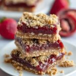 Chewy Date Bars with Cinnamon Oat Crust Recipe