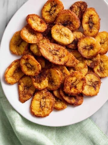 Crispy Air Fryer Banana Chips with Cinnamon Recipe