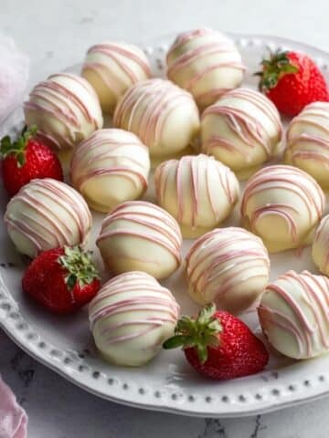 Strawberry Cheesecake Truffles Recipe