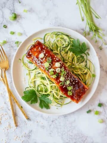 Grilled Salmon with Sriracha Honey Glaze Recipe
