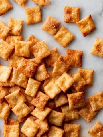 Homemade Cheddar Cheese Crackers Recipe