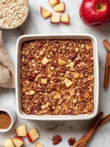 Apple Pie Baked Oatmeal Recipe