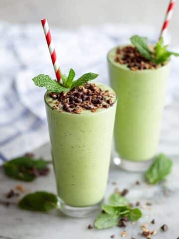 Chocolate Chip Mint Smoothie Recipe