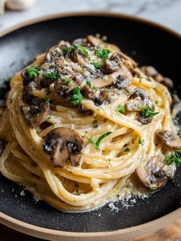 Caramelized Leek and Mushroom Gruyère Pasta Recipe