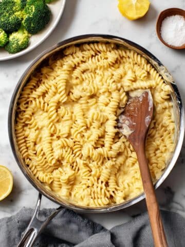 Creamy Roasted Butternut Squash Pasta with Sage and Thyme Recipe