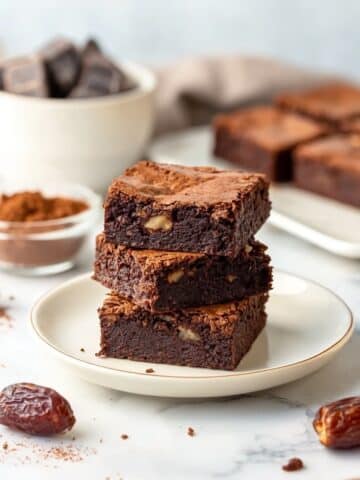 Almond Flour Date Brownies – Fudgy & Easy to Bake Recipe