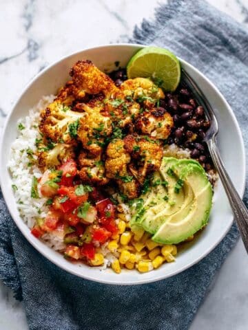 Roasted Cauliflower Burrito Bowls Recipe
