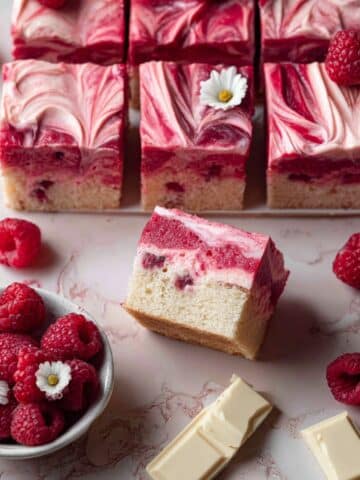 White Chocolate Raspberry Cake Recipe