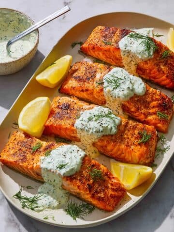 Lemon Dill Salmon with Creamy Greek Yogurt Sauce Recipe
