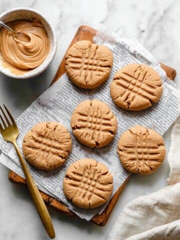 The Best Soft and Chewy Peanut Butter Cookies Recipe