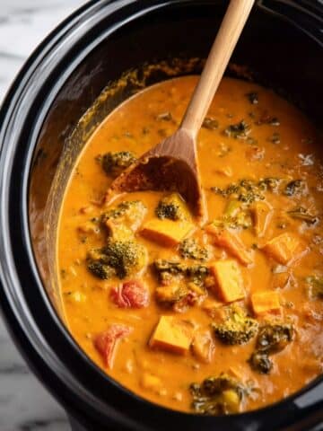 Slow Cooker Coconut Quinoa Curry Recipe