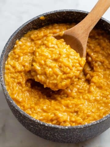 Pumpkin Oatmeal with Coconut Milk and Chia Seeds Recipe