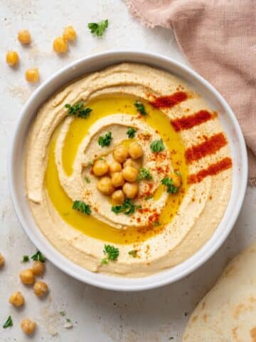 Creamy Homemade Hummus Recipe