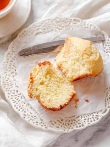 Vanilla Muffins with Vanilla Glaze Recipe
