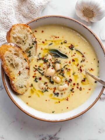 Vegan Garlic Chickpea Soup Recipe