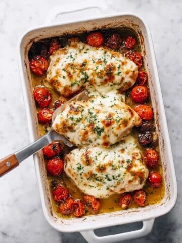 Garlic Butter Tomato Baked Chicken with Mozzarella Recipe