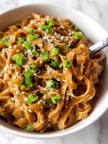 10 Minute Peanut Sauce Rice Noodles Recipe
