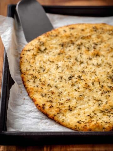 Easy Cauliflower Pizza Crust (That Won't Fall Apart) Recipe