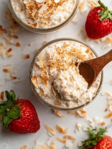 Coconut Cream Pie Overnight Oats Recipe