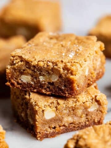 Spiced Chai Blondies Recipe