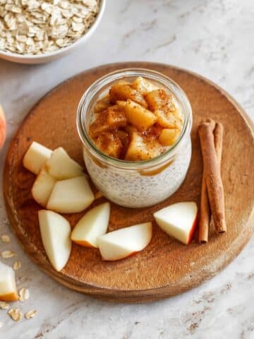 Apple Pie Overnight Oats Recipe