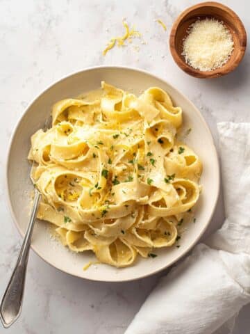 Creamy Lemon Pasta (Pasta al Limone) Recipe