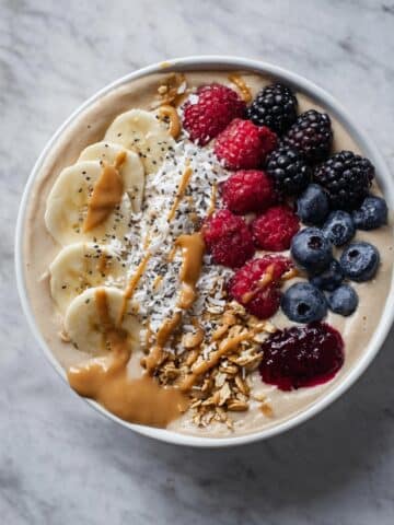 Creamy Peanut Butter Banana Smoothie Bowl Recipe