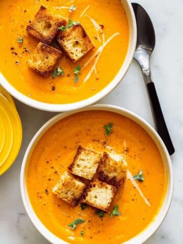 Spicy Pumpkin Soup with Grilled Cheese Croutons Recipe