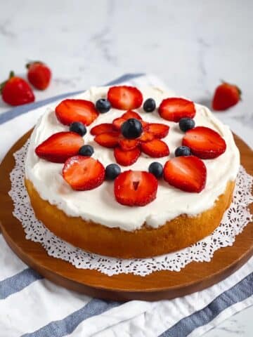 Protein Cake with Coconut Flour and Vanilla Recipe