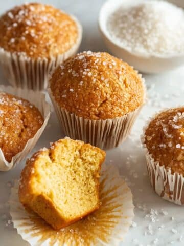 Easy One-Bowl Fluffy Vanilla Bean Muffins Recipe