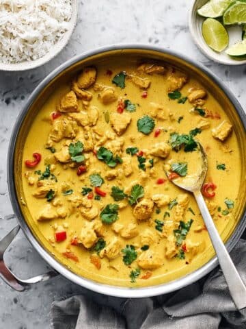 Coconut Curry Chicken (Super Easy!) Recipe